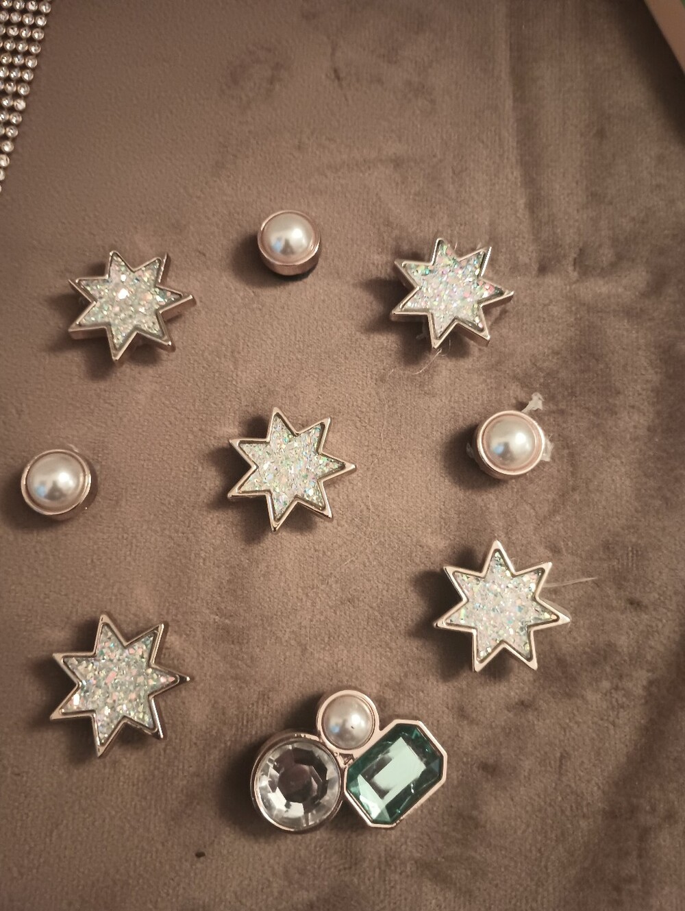 Crocs Jibbitz Shoe Charms Set Gold Tone Metal Rhinestone Stars Pearls Gems Fits
